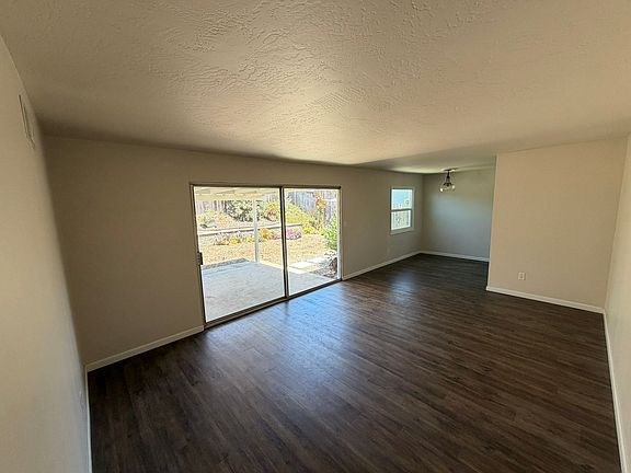 4th image of 6315 Lake Arago Ave
