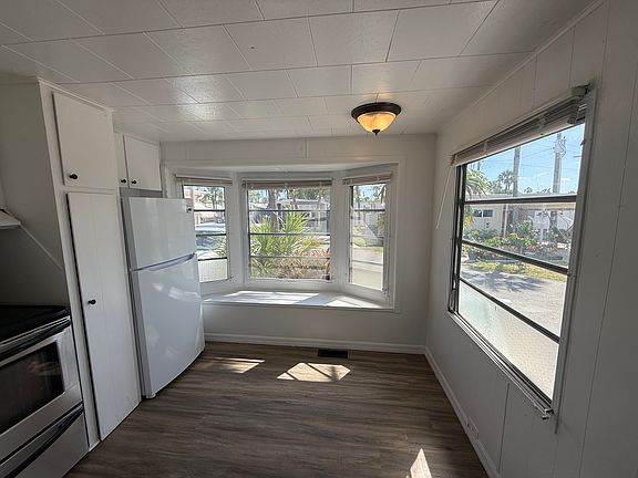 4th image of 4851 W Gandy Blvd APT 31