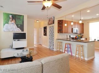 3835 W Wrightwood Ave #2S, Chicago, IL 60647