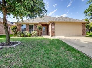 114 Oregon Trl, Waxahachie, TX 75167