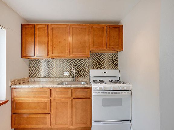 4th image of 5218 W 25th Ave #2