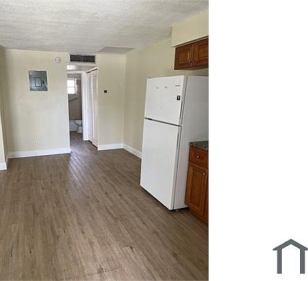 3rd image of 615 NE 8th St APT 17