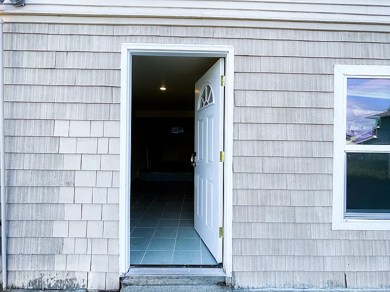 3332 S Holly St — Photo 14