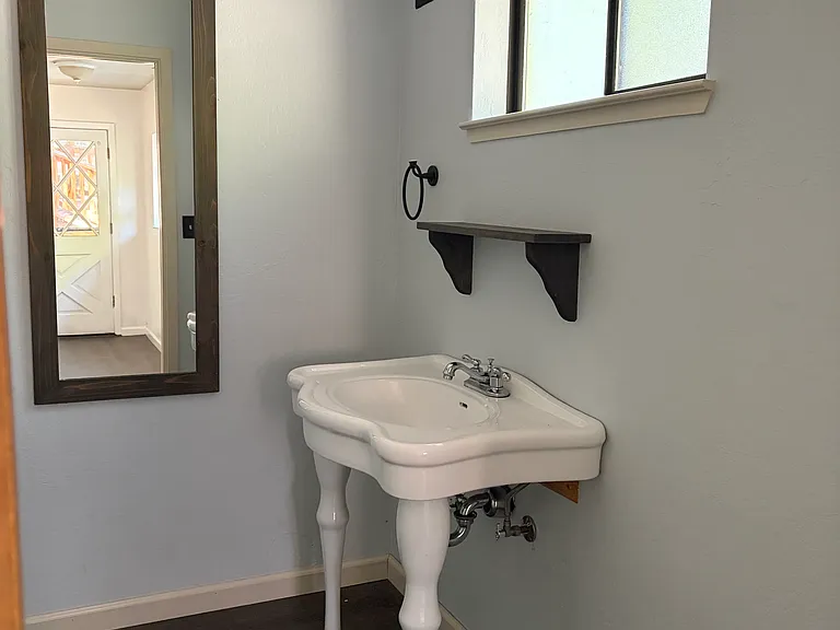322 Mill St — Photo 9
