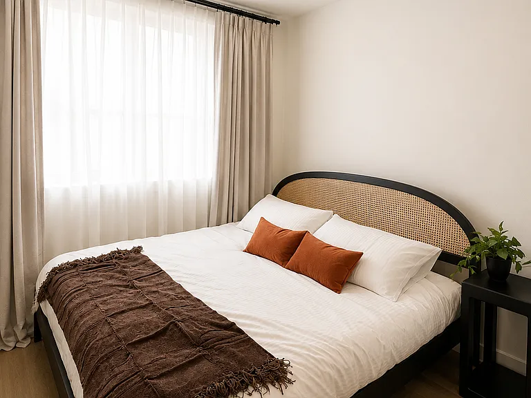 Ample light and blackout curtains.