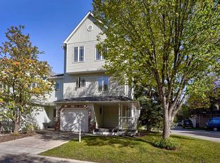 192 W Inglewood Cv SE, Calgary, AB T2G5K3