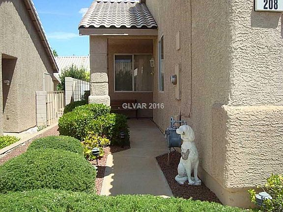 Property Photo. Beautiful Front Maintained by HOA