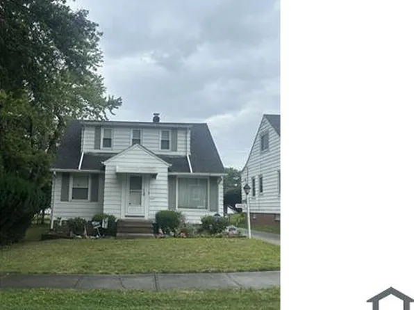 18412 Edinboro Ave, Maple Heights, OH 44137