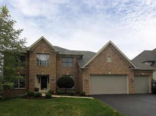 546 Cole Dr, South Elgin, IL 60177
