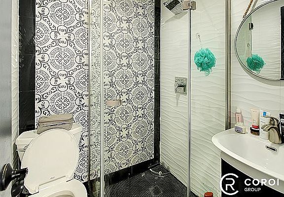 5th image of 509 Van Buren St APT 2