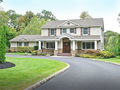 4 Pudding Ln, Dix Hills, NY, 11746