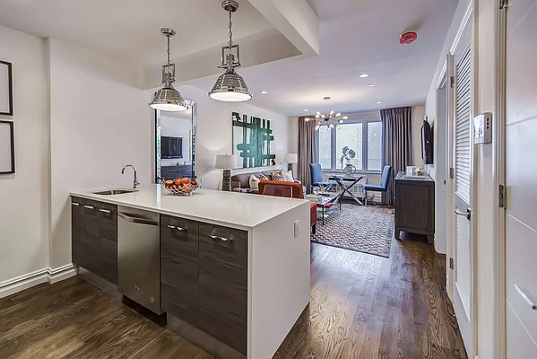 Rented by News Realty | media 27