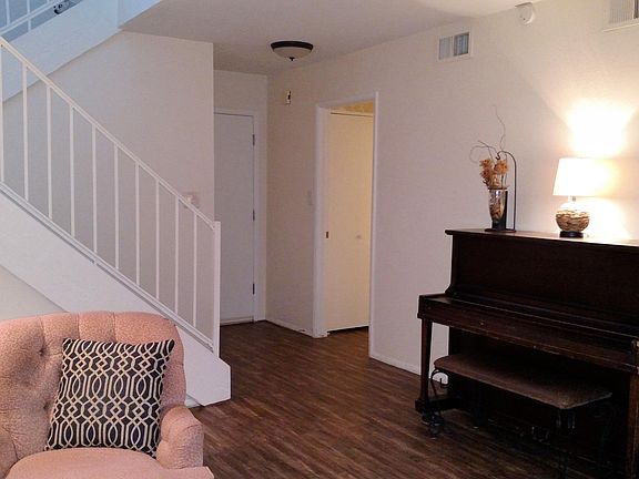 2nd image of 8430 N CENTRAL Avenue #D
