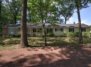 3 Britton Dr, Flemington, NJ 08822