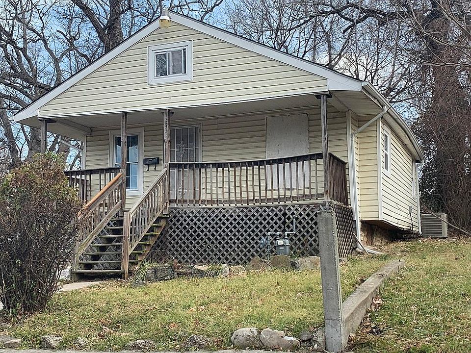 1st image of 2933 Spruce Ave