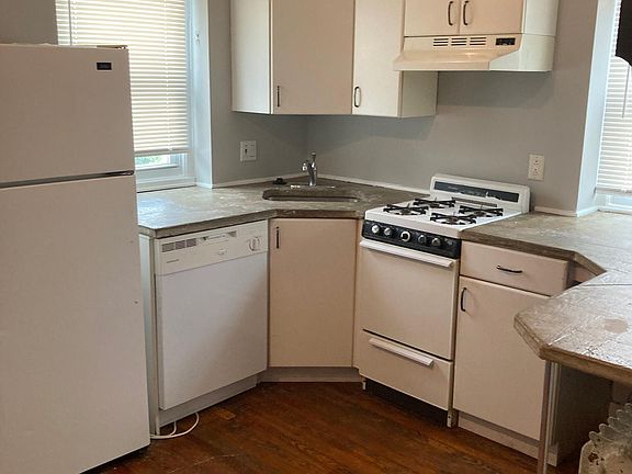 3rd image of 4156 Manayunk Ave Floor 3