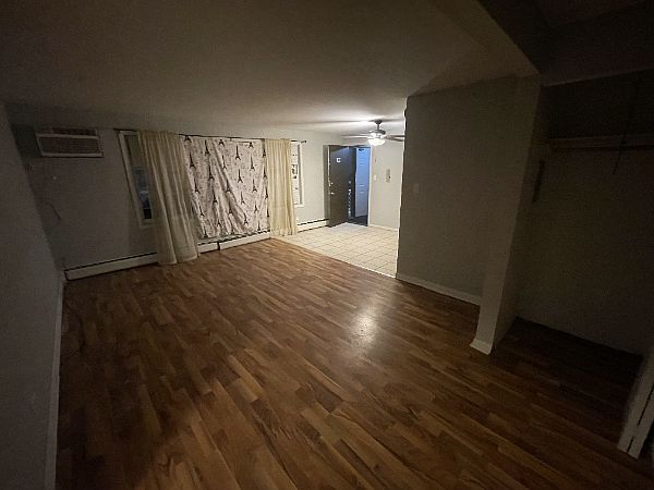 2nd image of 8122 W 87th St APT 1NW
