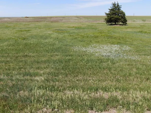 18539 Emma Ave, Russell, KS 67665