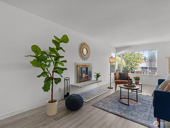 2nd image of 107 N Callow Avenue