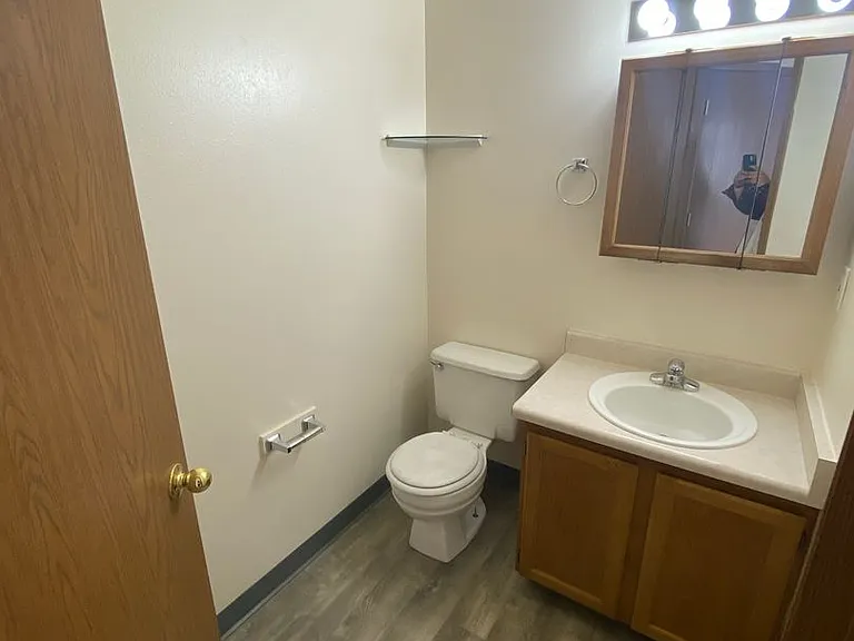 2415 Eureka St — Photo 16