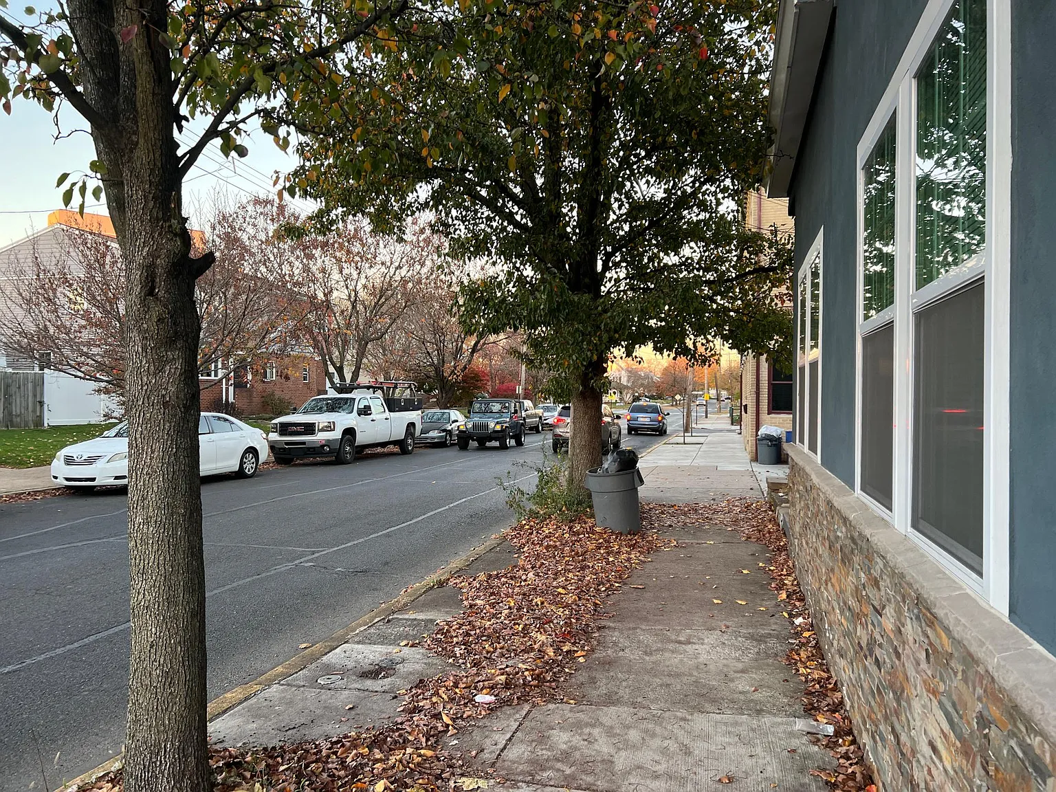 1 bed, 890 sqft, $1,450 — Photo 3
