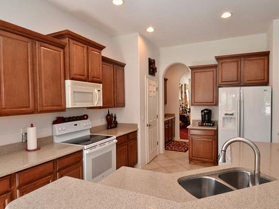 5th image of 7223 Spikerush Ln