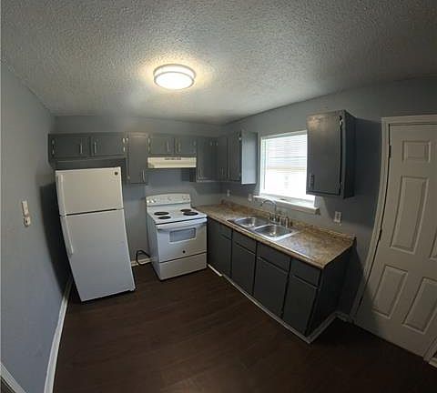 3rd image of 27 Pinewood Ct
