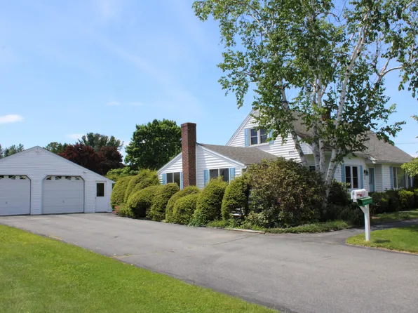 81 Birchwood Boulevard, Brewer, ME 04412