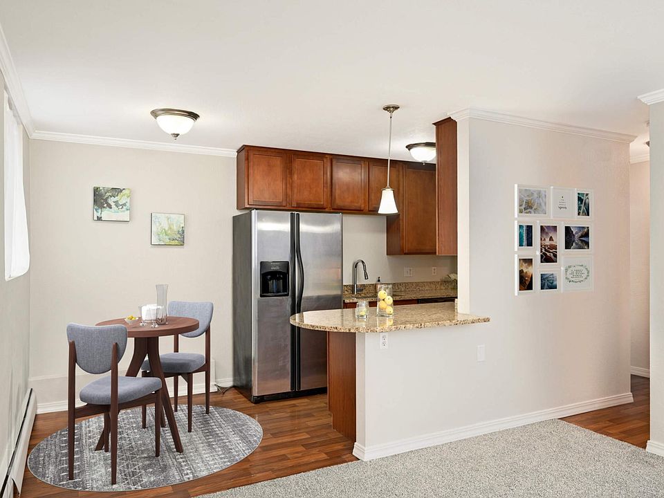 1st image of 3120 Hennepin Ave Unit 4