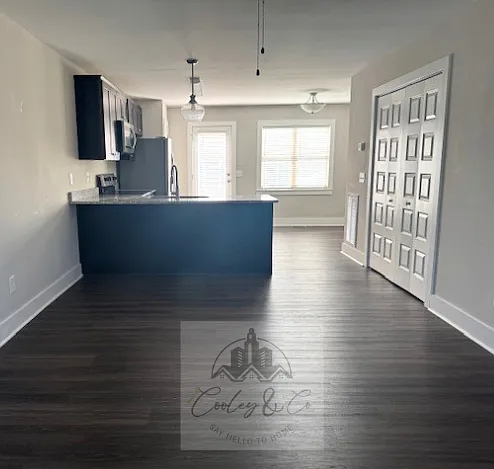 307 S Church St — Photo 2