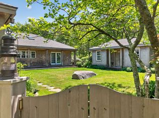 300 North Road 18 Belhaven Way, Chilmark, MA 02535
