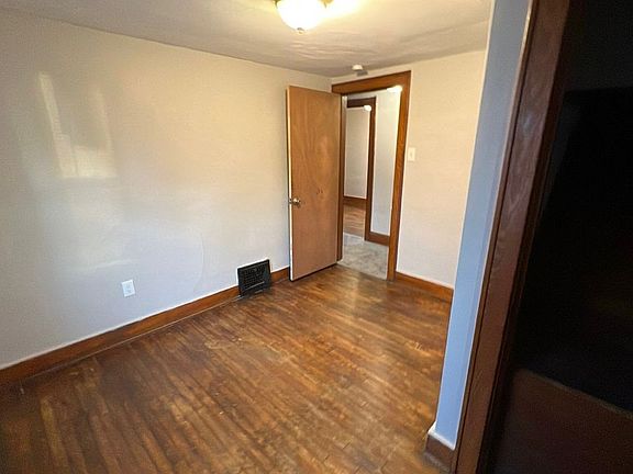 2nd image of 592 Sanford Ave #1