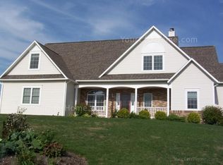 6462 River Birchfield Rd, Jamesville, NY 13078