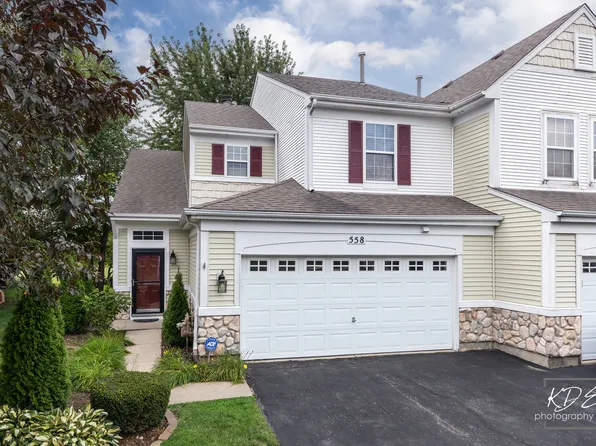 558 Pinebrook Dr, Bolingbrook, IL 60490