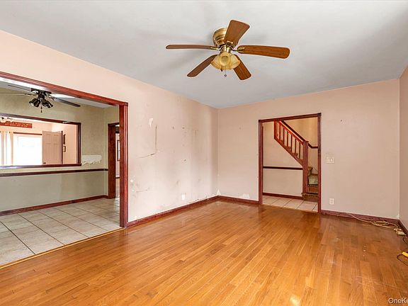 4th image of 373 Argyle Road