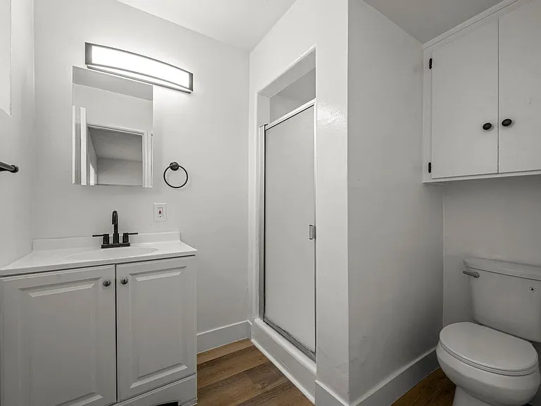 815 Victor Ave — Photo 16