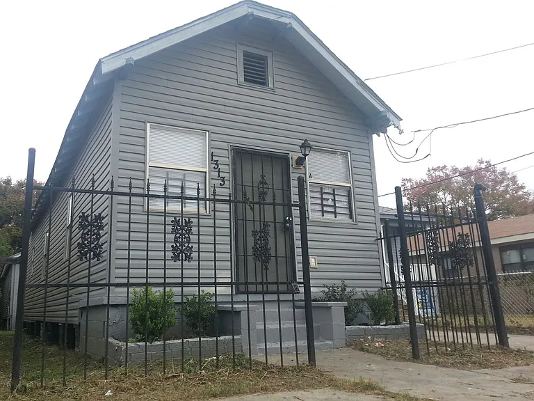 1313 Flood St — Photo 2