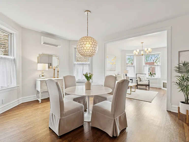 3541 N Oakley Ave #2 — Photo 5