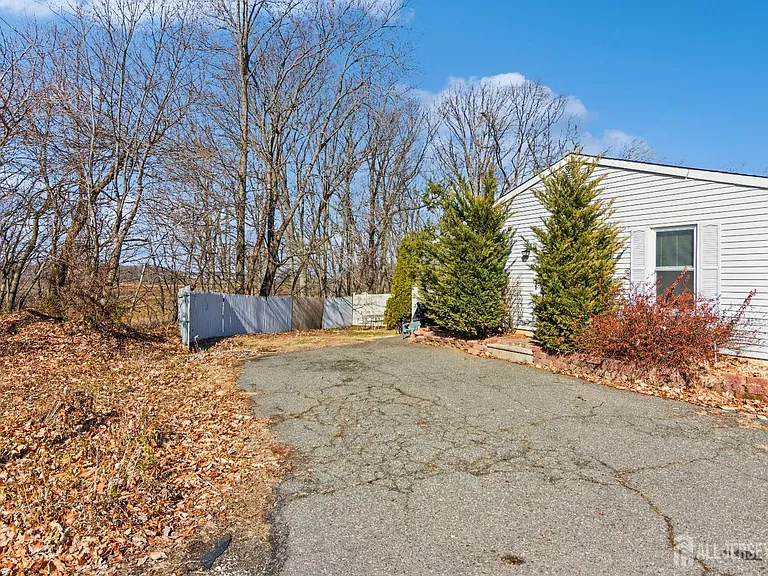 58 Dodd St — Photo 22