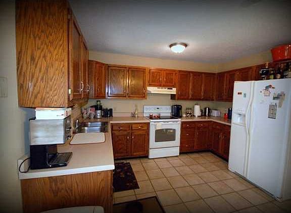 3rd image of 8326 Hamilton Oaks Dr