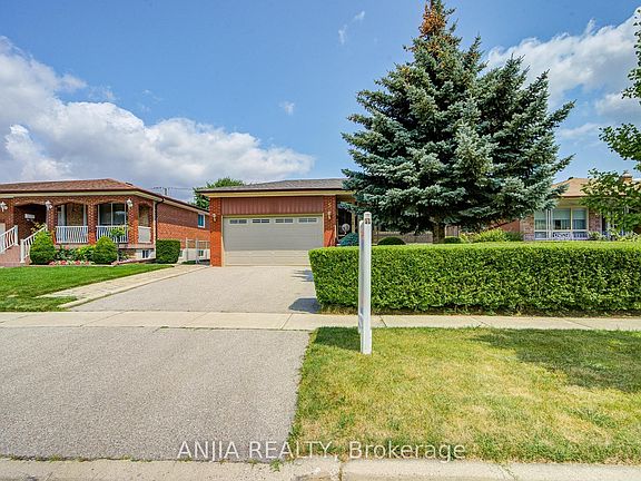 2nd image of 5 Brantford Dr