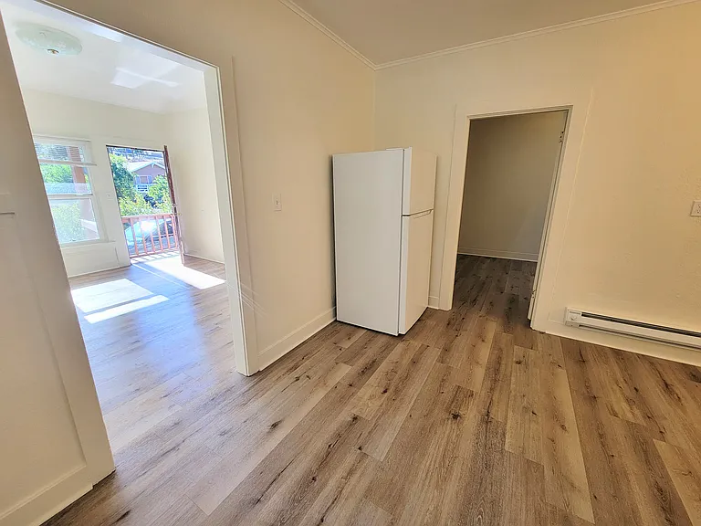 1937 Oregon Ave #1 — Photo 5