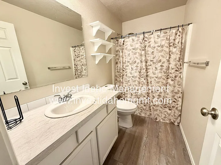 1441 W Sahara Dr — Photo 20