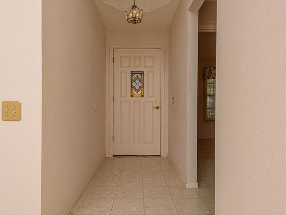 2nd image of 3501 Claremont Dr