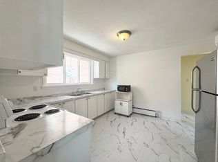 171 Varsity Rd #0, Toronto, ON M6S4P5