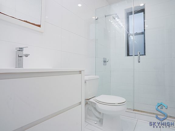 5th image of 1477 Pacific St #1A