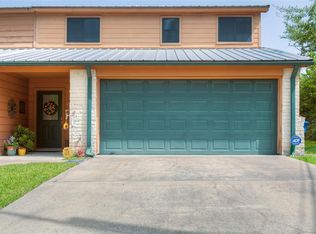 1908 20th St, Huntsville, TX 77340