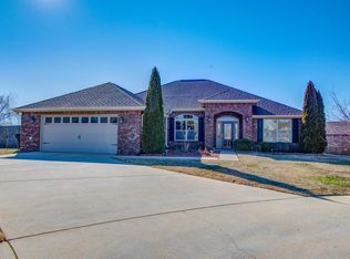 13563 Rising Run Cir, Athens, AL 35613