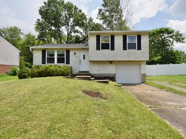 5712 E Tall Oaks Dr, Milford, OH 45150