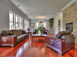 1650 Crestview Dr, Los Altos, CA 94024